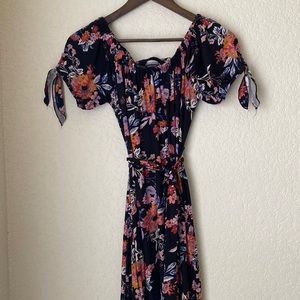 Size S Off Shoulder Maxi Dress